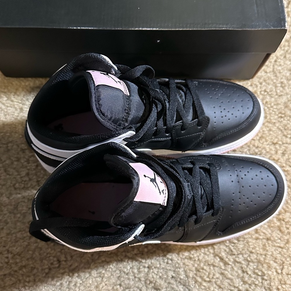 Air Jordan 1 MID (GS)